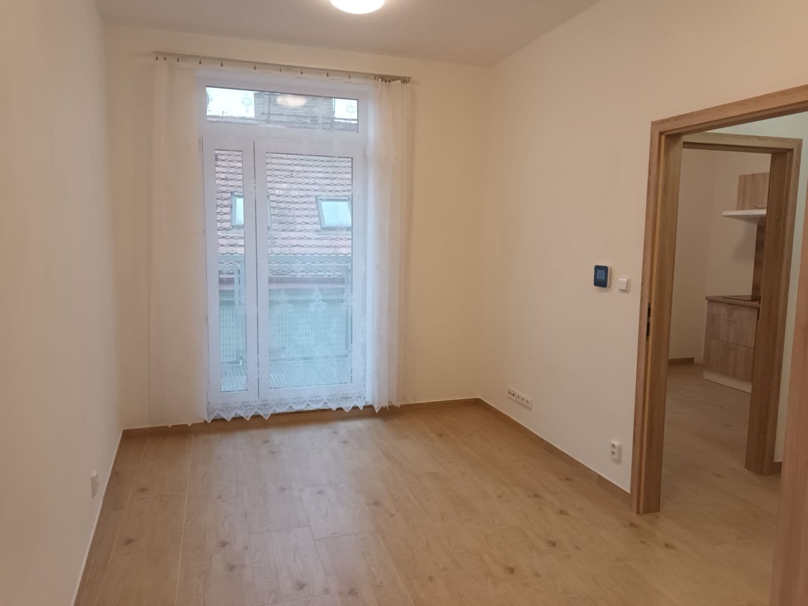 1 bedroom with open-plan kitchen flat to rent, 35 m², Holečkova, Prague, Prague 1 bedroom with open-plan kitchen flat to rent, 35 m², Holečkova, Prague, Prague