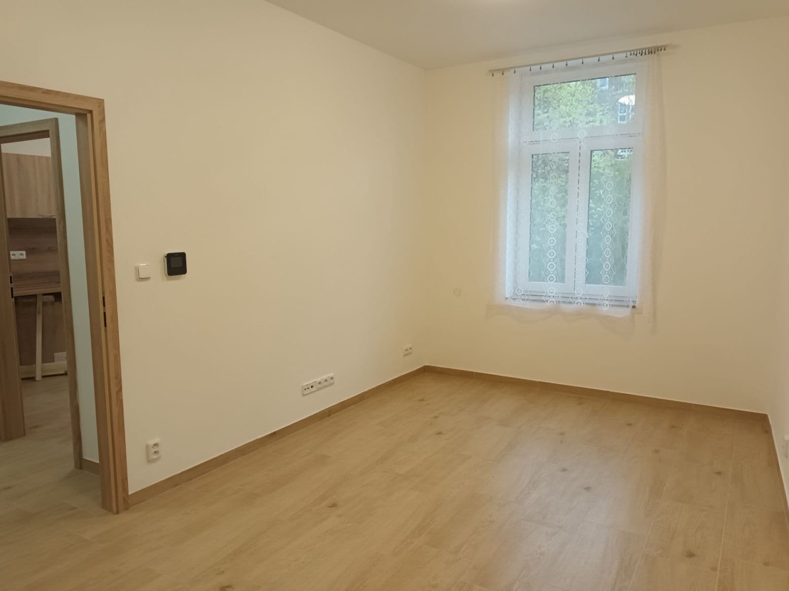 1 bedroom with open-plan kitchen flat to rent, 31 m², Holečkova, Prague, Prague 1 bedroom with open-plan kitchen flat to rent, 31 m², Holečkova, Prague, Prague