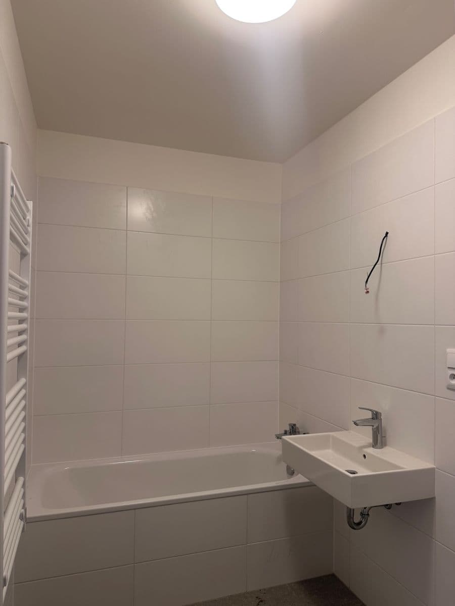 2 bedroom with open-plan kitchen flat to rent, 77 m², Kolmanova, Prague, Prague 2 bedroom with open-plan kitchen flat to rent, 77 m², Kolmanova, Prague, Prague