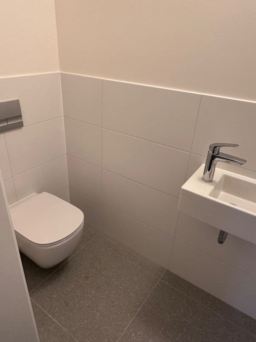 2 bedroom with open-plan kitchen flat to rent, 77 m², Kolmanova, Prague, Prague 2 bedroom with open-plan kitchen flat to rent, 77 m², Kolmanova, Prague, Prague