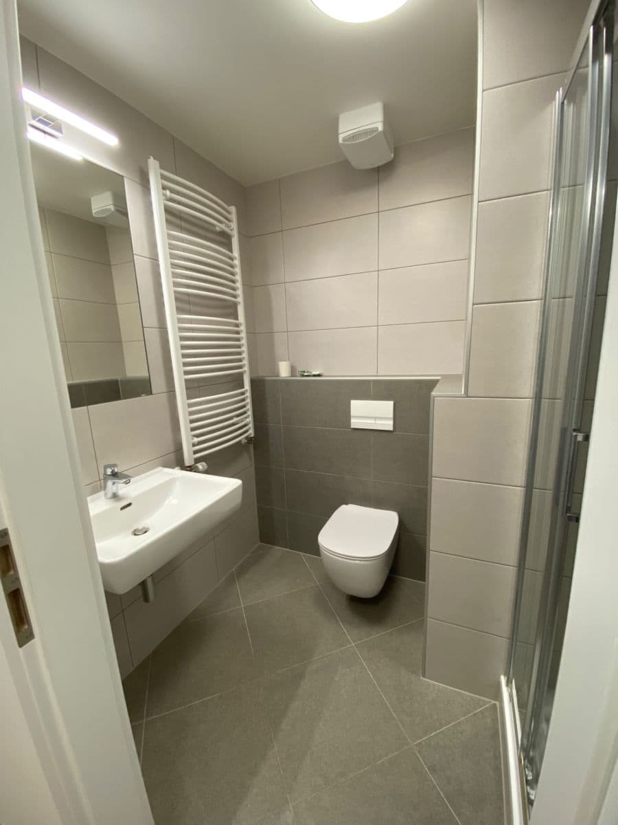 Studio flat to rent, 34 m², Pod Harfou, Prague, Prague Studio flat to rent, 34 m², Pod Harfou, Prague, Prague