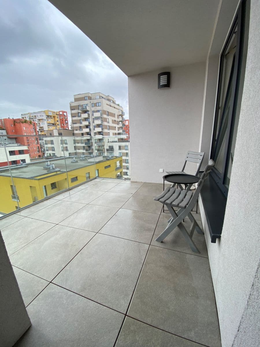 Studio flat to rent, 34 m², Pod Harfou, Prague, Prague Studio flat to rent, 34 m², Pod Harfou, Prague, Prague