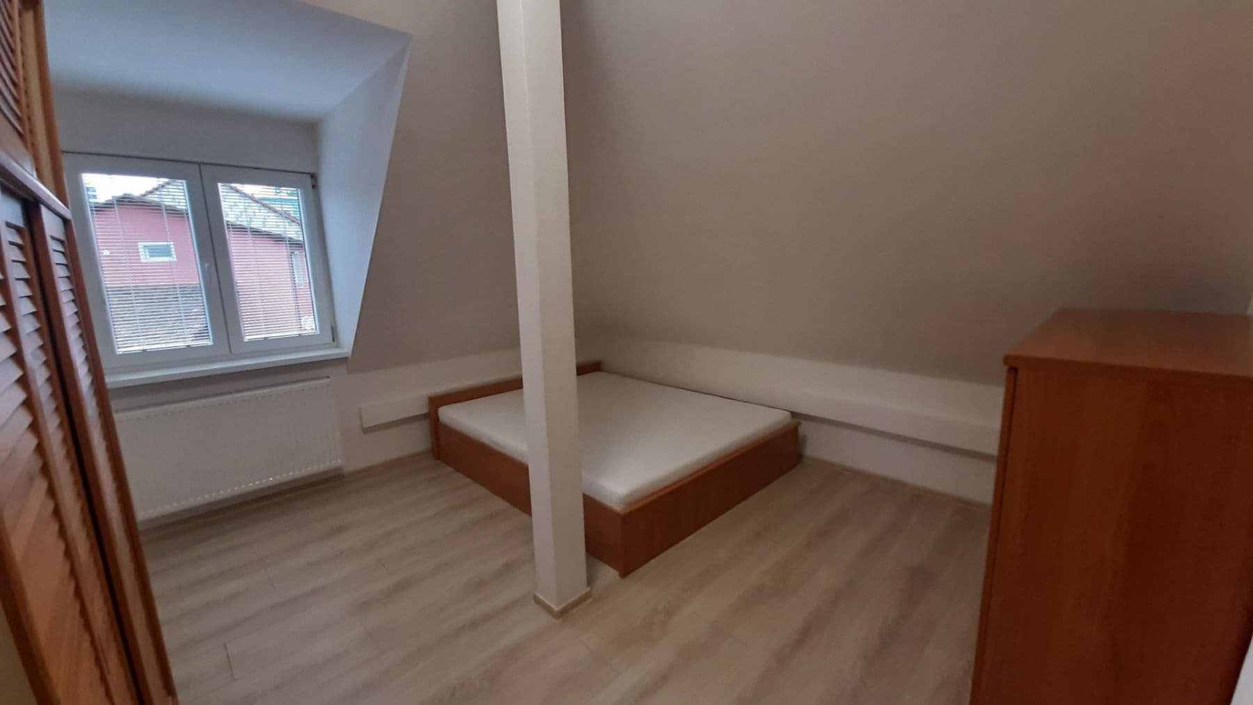 2 bedroom with open-plan kitchen flat to rent, 85 m², U Stojanu, Prague, Prague 2 bedroom with open-plan kitchen flat to rent, 85 m², U Stojanu, Prague, Prague