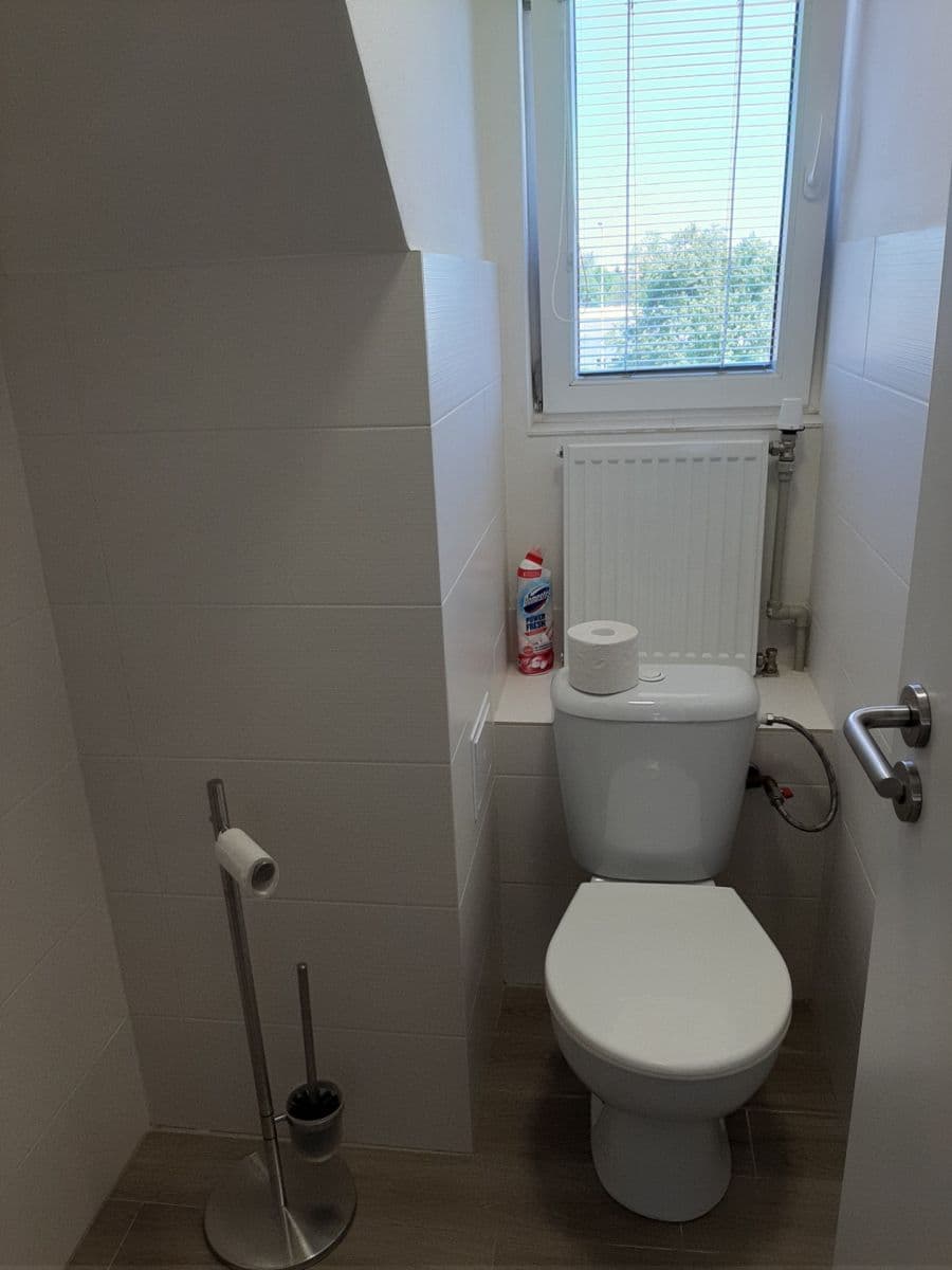 2 bedroom with open-plan kitchen flat to rent, 85 m², U Stojanu, Prague, Prague 2 bedroom with open-plan kitchen flat to rent, 85 m², U Stojanu, Prague, Prague
