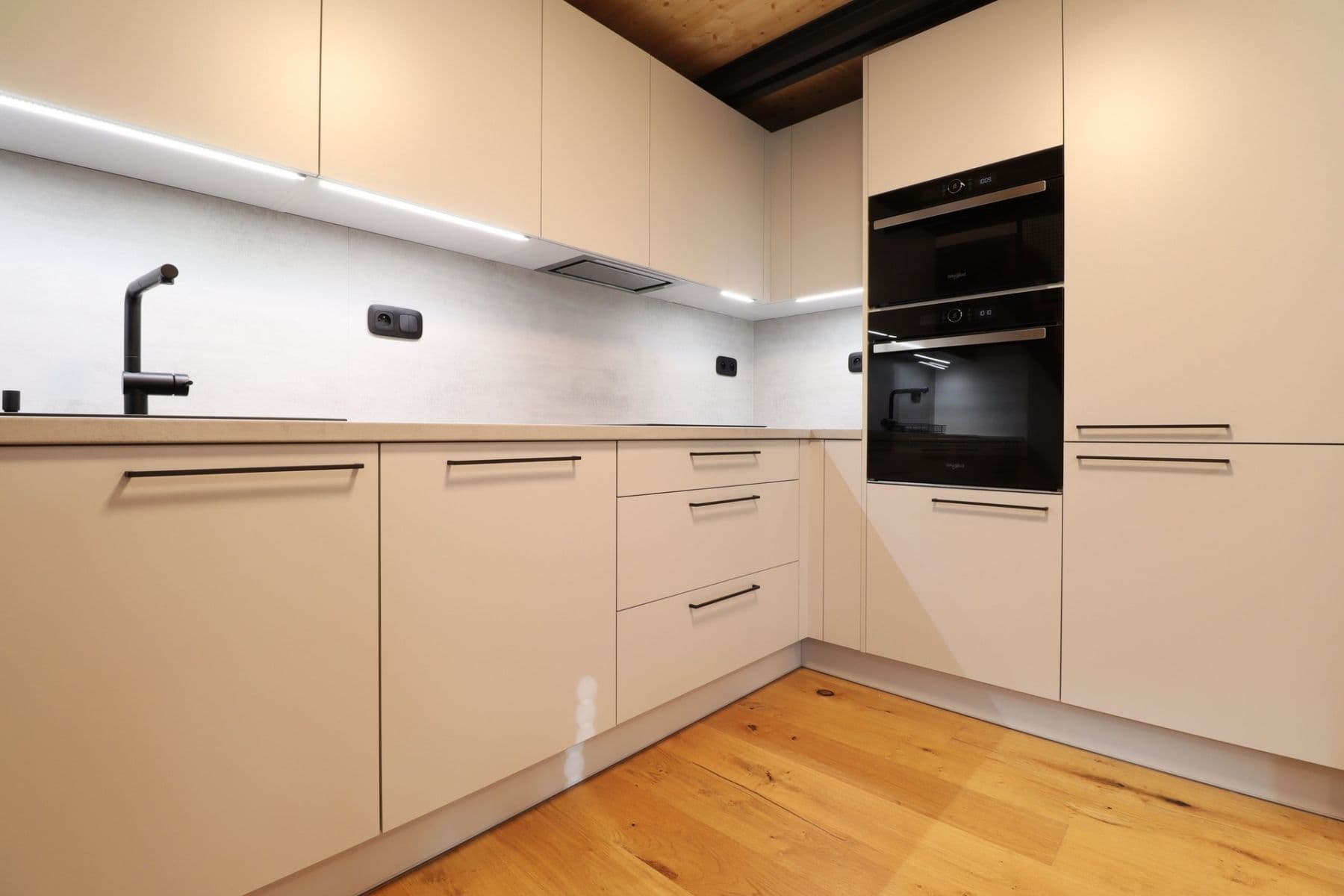 1 bedroom with open-plan kitchen flat to rent, 55 m², Naskové, Prague, Prague 1 bedroom with open-plan kitchen flat to rent, 55 m², Naskové, Prague, Prague