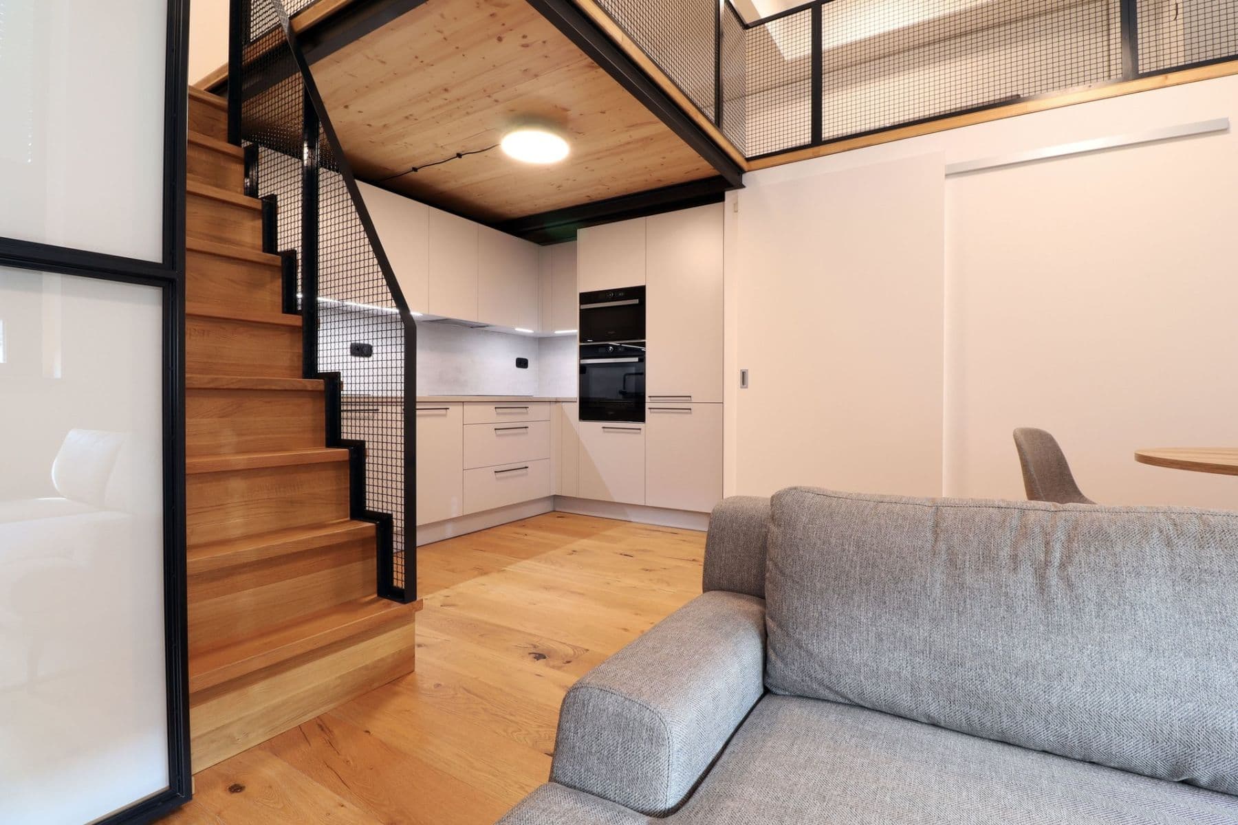 1 bedroom with open-plan kitchen flat to rent, 55 m², Naskové, Prague, Prague 1 bedroom with open-plan kitchen flat to rent, 55 m², Naskové, Prague, Prague