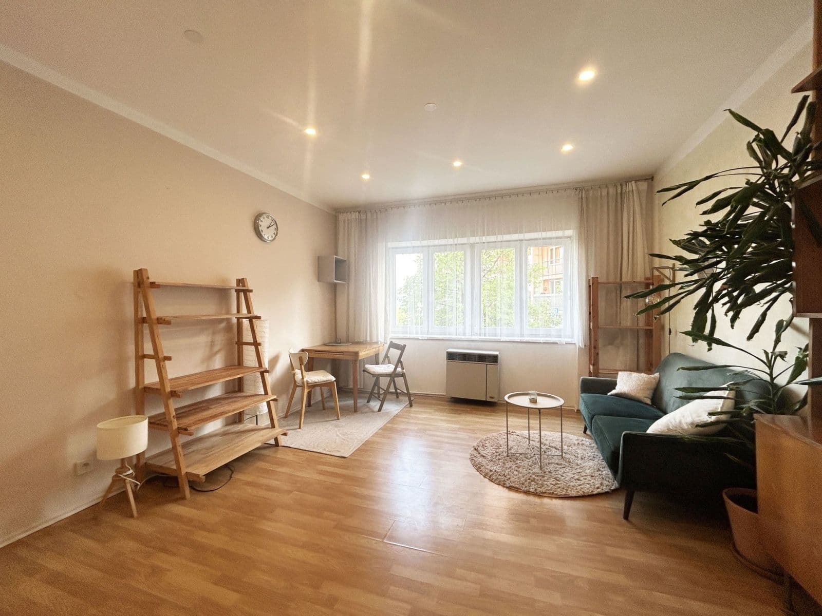 1 bedroom with open-plan kitchen flat to rent, 47 m², Jihlavská, Prague, Prague 1 bedroom with open-plan kitchen flat to rent, 47 m², Jihlavská, Prague, Prague