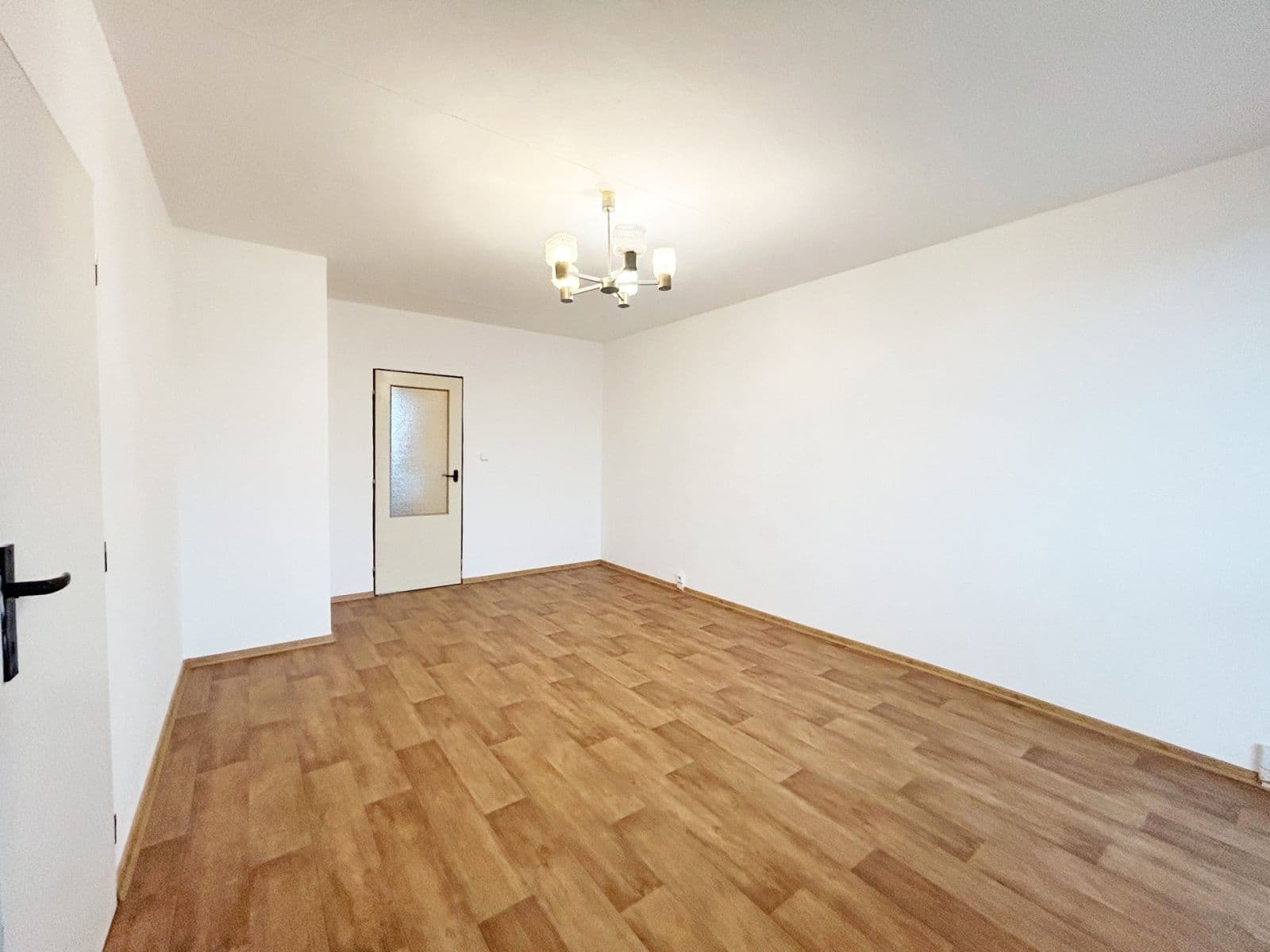 4 bedroom flat to rent, 89 m², Doležalova, Prague, Prague 4 bedroom flat to rent, 89 m², Doležalova, Prague, Prague