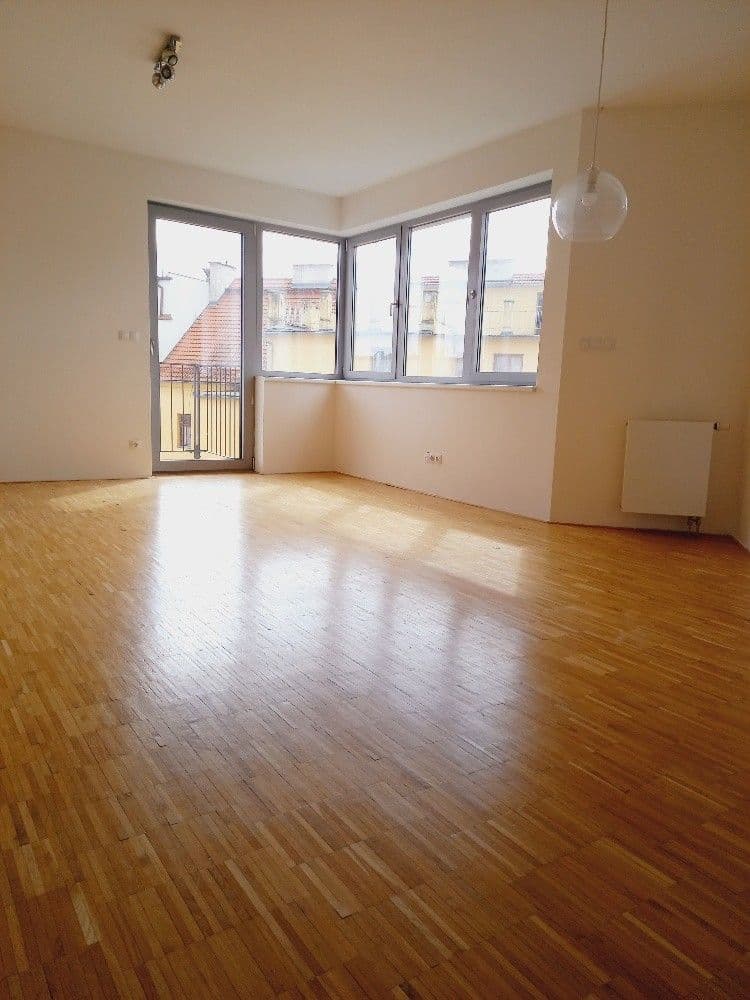 1 bedroom with open-plan kitchen flat to rent, 65 m², Šafaříkovy sady, Plzeň, Plzeňský Region 1 bedroom with open-plan kitchen flat to rent, 65 m², Šafaříkovy sady, Plzeň, Plzeňský Region