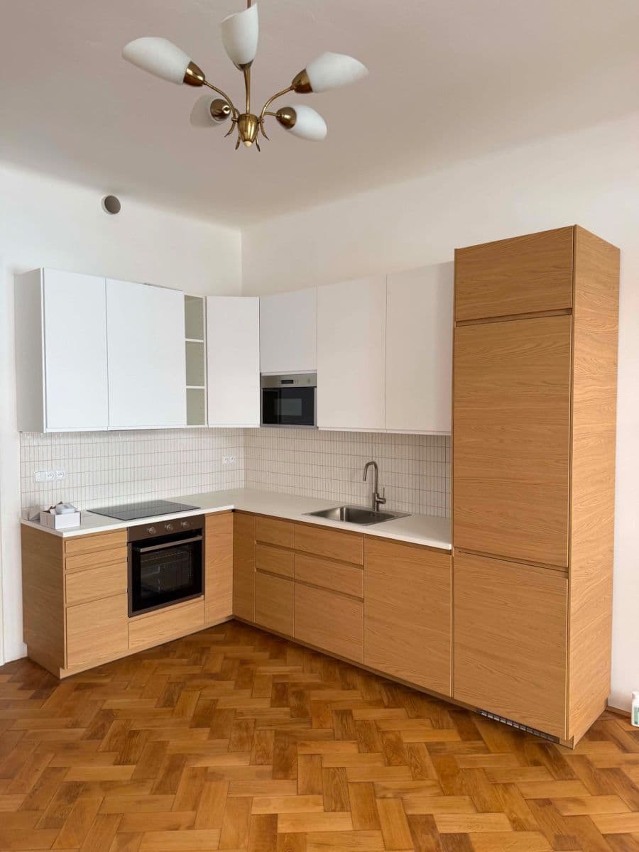 3 bedroom with open-plan kitchen flat to rent, 85 m², Záhořanského, Prague, Prague 3 bedroom with open-plan kitchen flat to rent, 85 m², Záhořanského, Prague, Prague