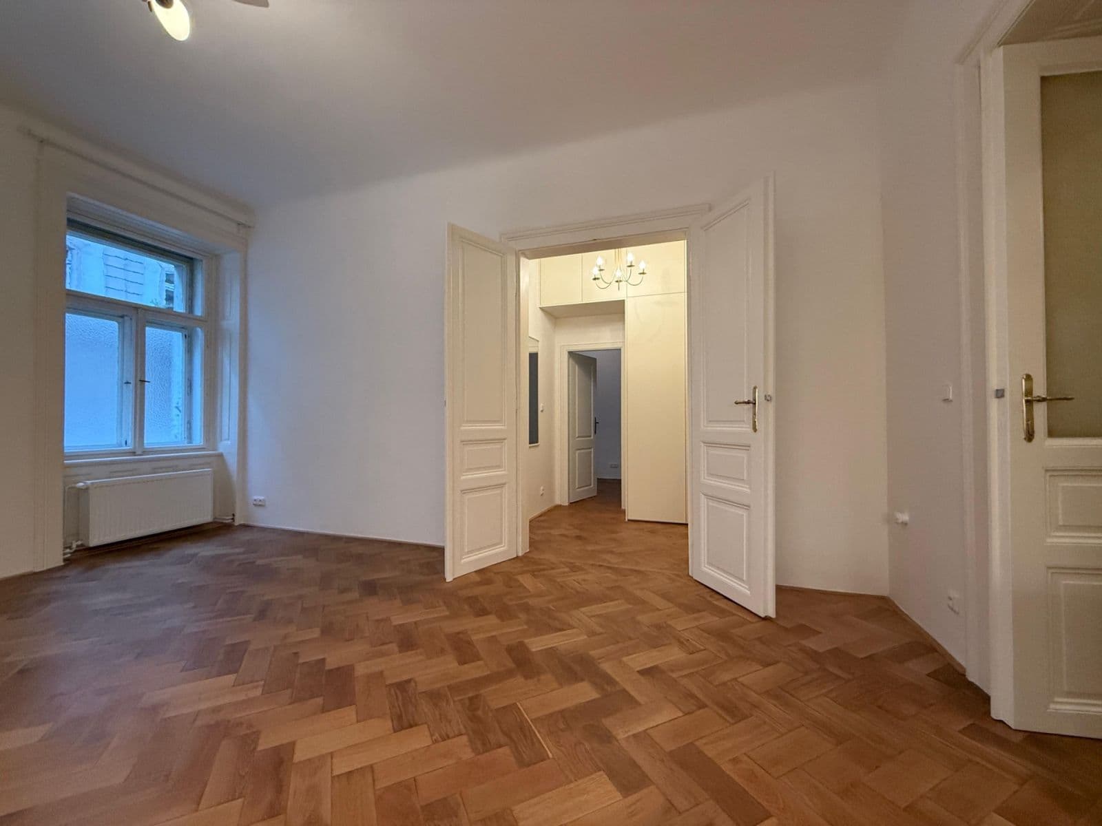3 bedroom with open-plan kitchen flat to rent, 85 m², Záhořanského, Prague, Prague 3 bedroom with open-plan kitchen flat to rent, 85 m², Záhořanského, Prague, Prague