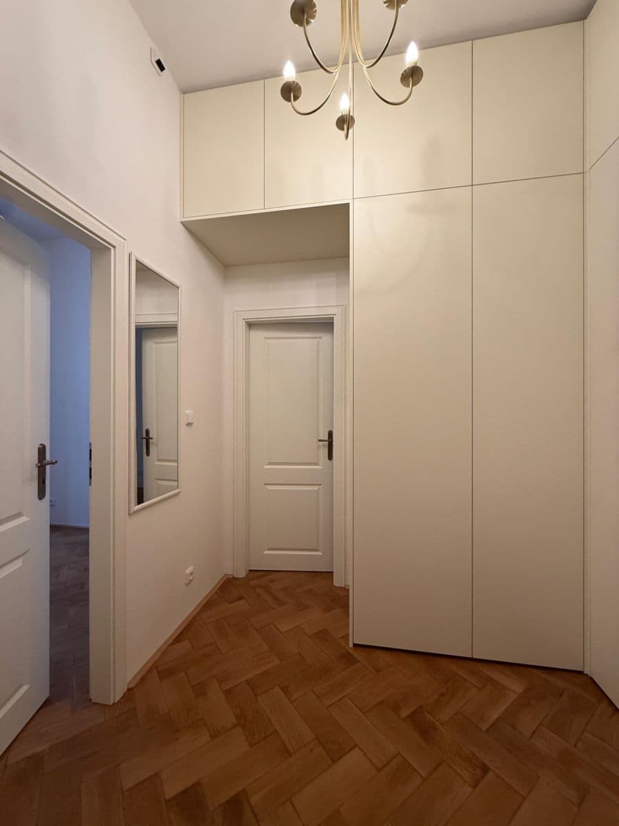 3 bedroom with open-plan kitchen flat to rent, 85 m², Záhořanského, Prague, Prague 3 bedroom with open-plan kitchen flat to rent, 85 m², Záhořanského, Prague, Prague