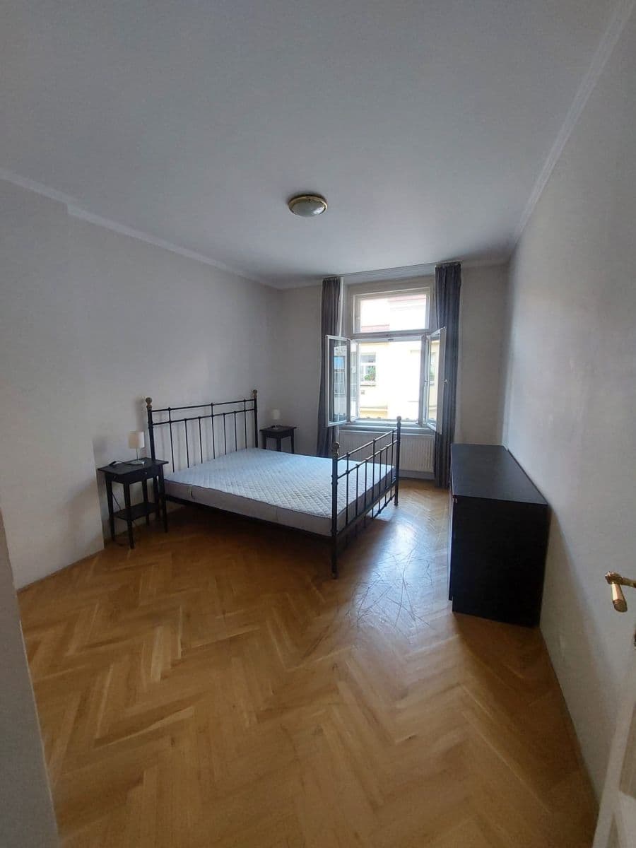 1 bedroom with open-plan kitchen flat to rent, 50 m², Na Výtoni, Prague, Prague 1 bedroom with open-plan kitchen flat to rent, 50 m², Na Výtoni, Prague, Prague