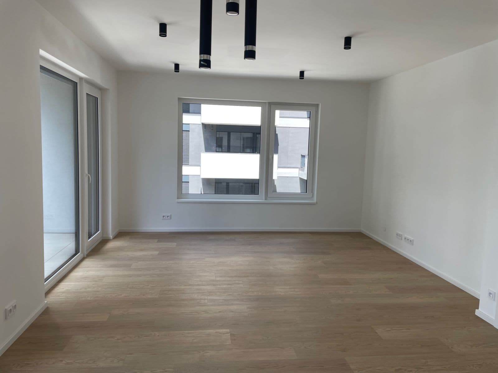 1 bedroom with open-plan kitchen flat to rent, 73 m², Hábova, Prague, Prague 1 bedroom with open-plan kitchen flat to rent, 73 m², Hábova, Prague, Prague