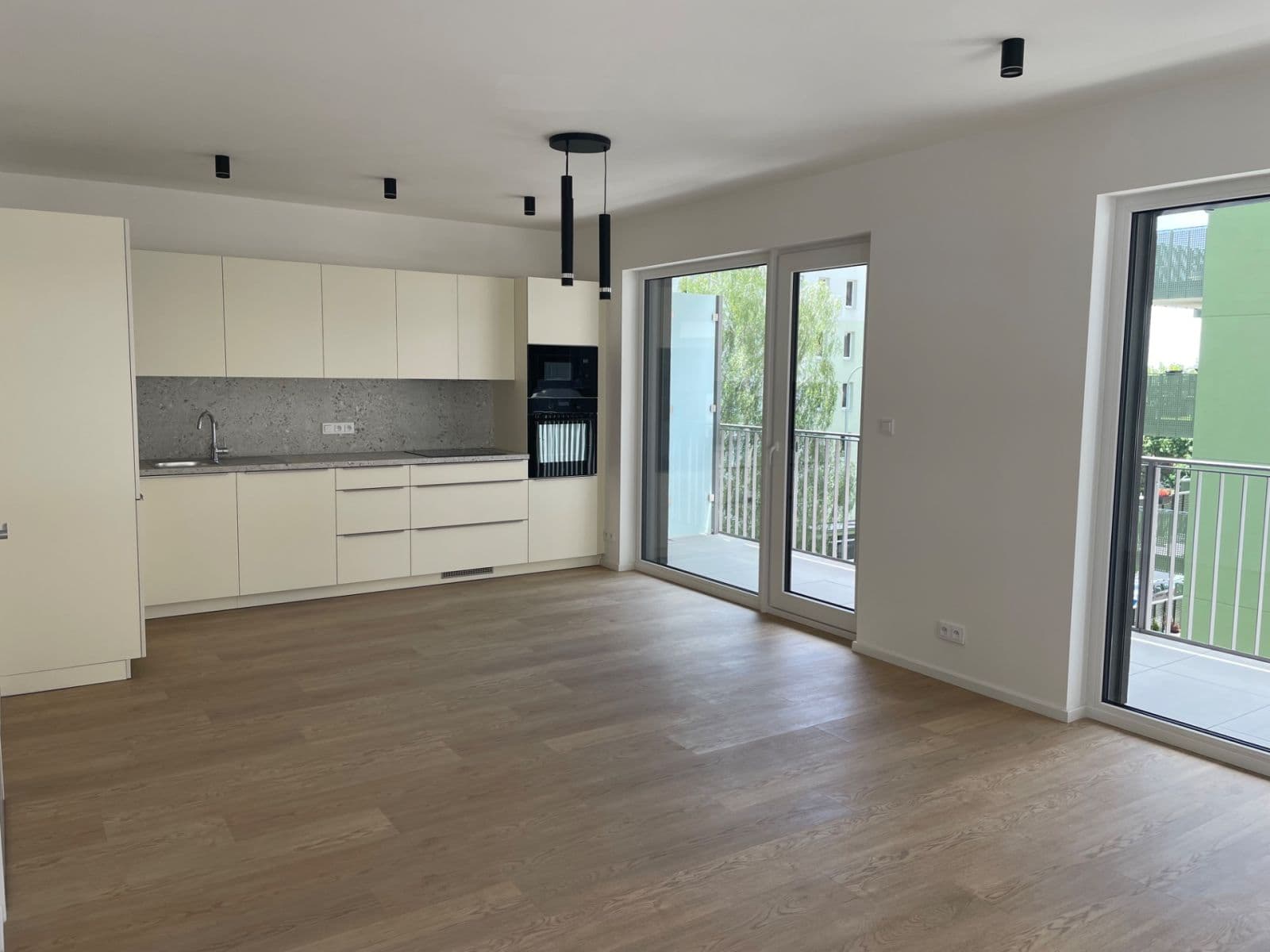 1 bedroom with open-plan kitchen flat to rent, 73 m², Hábova, Prague, Prague 1 bedroom with open-plan kitchen flat to rent, 73 m², Hábova, Prague, Prague