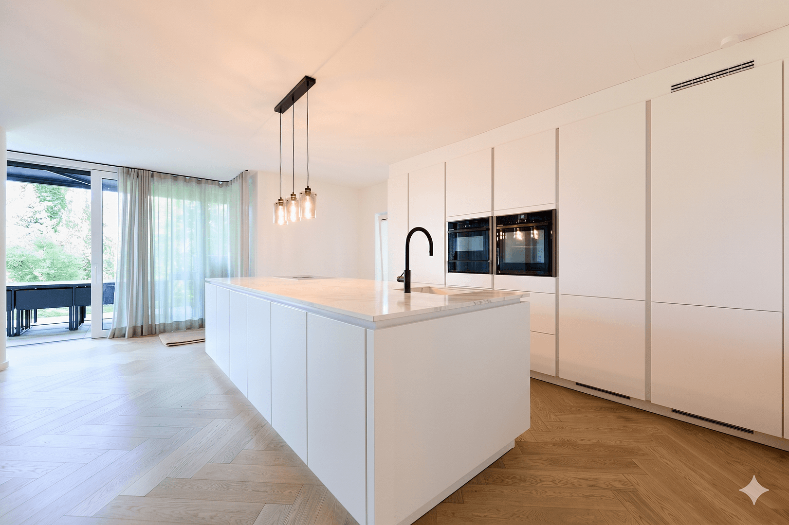 5 bedroom flat to rent, 219 m², Lakronstrasse, Düsseldorf, North Rhine-Westphalia 5 bedroom flat to rent, 219 m², Lakronstrasse, Düsseldorf, North Rhine-Westphalia