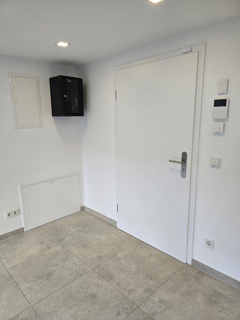 office to rent, 94 m², Wilhelmstraße 32, Dallgow-Döberitz, Brandenburg office to rent, 94 m², Wilhelmstraße 32, Dallgow-Döberitz, Brandenburg