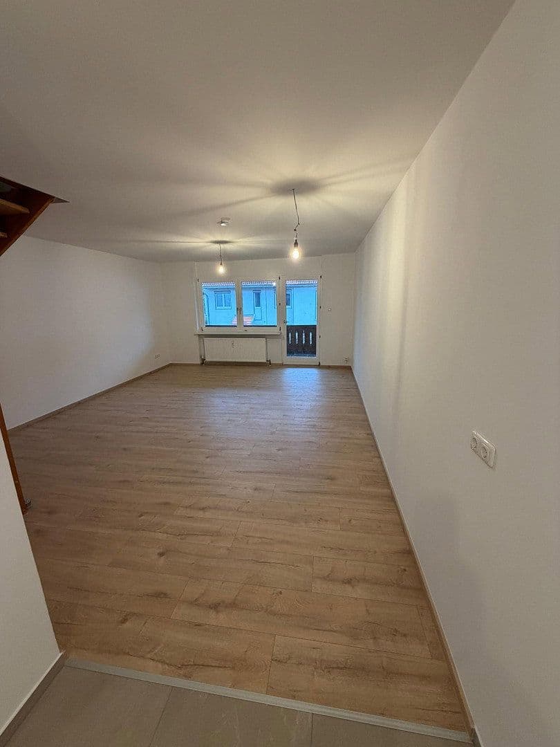 1 bedroom with open-plan kitchen flat to rent, 81 m², Geretsried, Bavaria 1 bedroom with open-plan kitchen flat to rent, 81 m², Geretsried, Bavaria