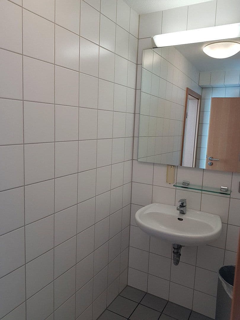 office to rent, 17 m², Freiherr-vom-Stein-Straße 131, Mülheim an der Ruhr, North Rhine-Westphalia office to rent, 17 m², Freiherr-vom-Stein-Straße 131, Mülheim an der Ruhr, North Rhine-Westphalia