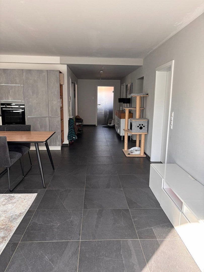 4 bedroom flat to rent, 123 m², Darmstadt, Hesse 4 bedroom flat to rent, 123 m², Darmstadt, Hesse