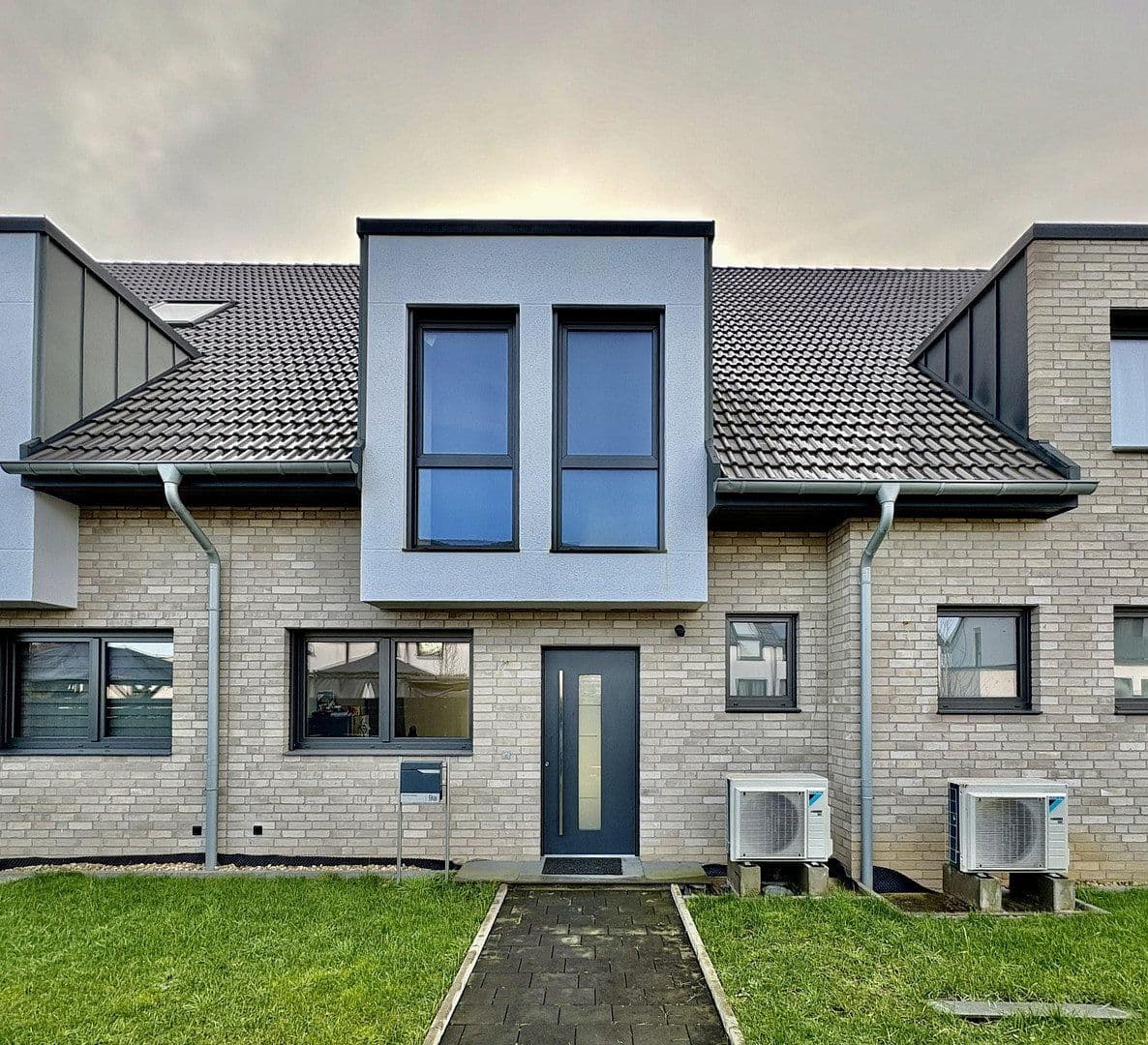 house for sale, 179 m², Willich, North Rhine-Westphalia house for sale, 179 m², Willich, North Rhine-Westphalia