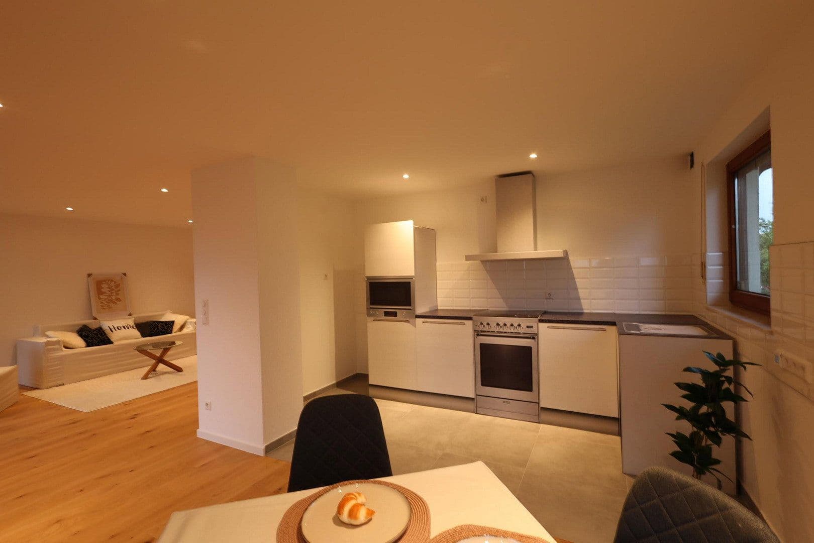 2 bedroom with open-plan kitchen flat for sale, 86 m², Abstatt, Baden-Württemberg 2 bedroom with open-plan kitchen flat for sale, 86 m², Abstatt, Baden-Württemberg