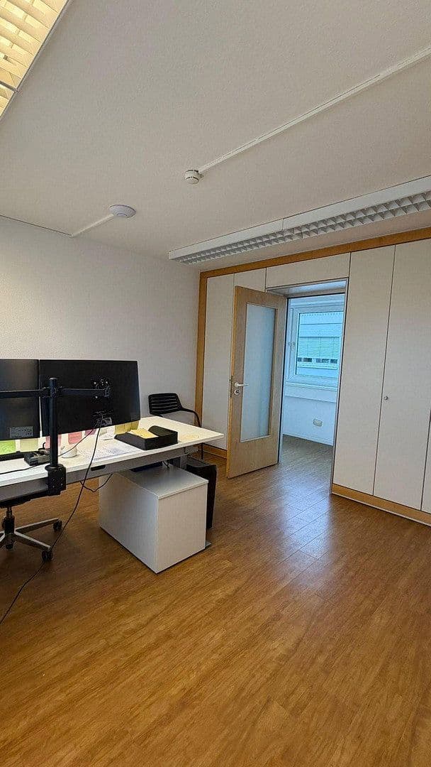 office to rent, 932 m², Fußgönheim, Rhineland-Palatinate office to rent, 932 m², Fußgönheim, Rhineland-Palatinate