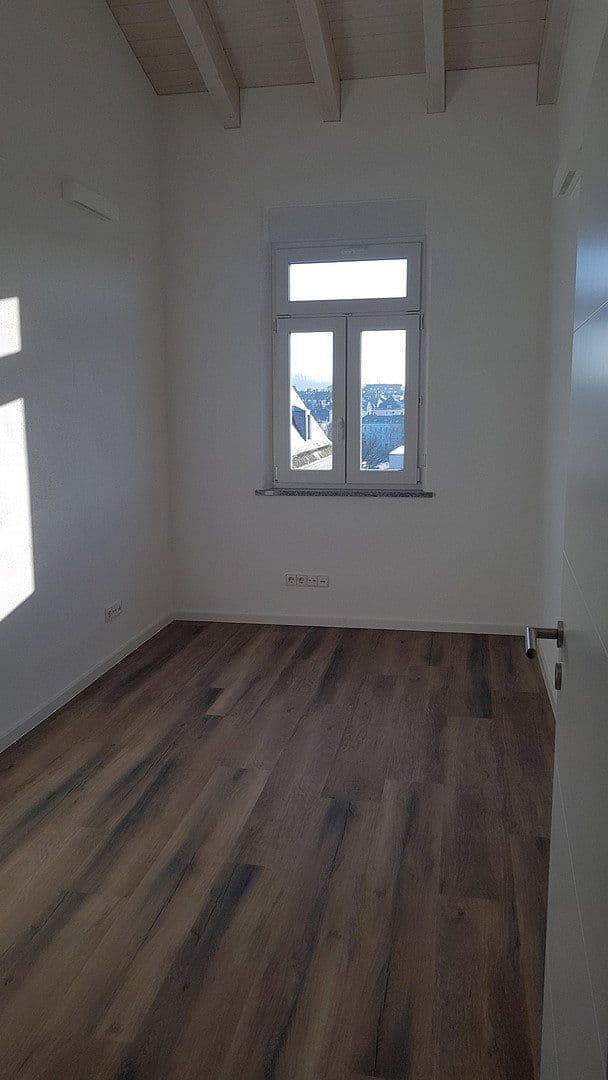 4 bedroom flat to rent, 100 m², Oelsnitzer Str. 19, Hof, Bavaria 4 bedroom flat to rent, 100 m², Oelsnitzer Str. 19, Hof, Bavaria