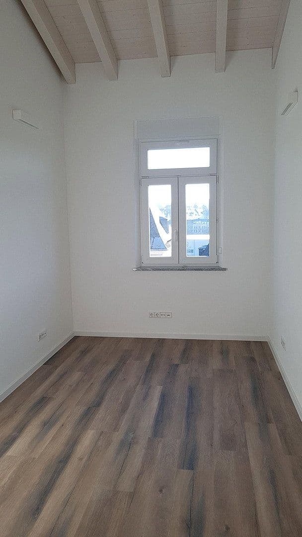 4 bedroom flat to rent, 100 m², Oelsnitzer Str. 19, Hof, Bavaria 4 bedroom flat to rent, 100 m², Oelsnitzer Str. 19, Hof, Bavaria