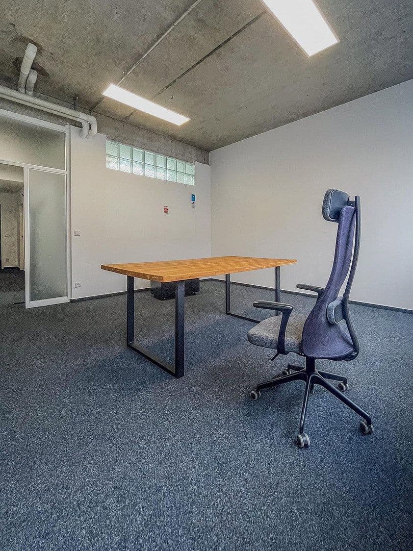 office to rent, 230 m², Porschestrasse 2, Fellbach, Baden-Württemberg office to rent, 230 m², Porschestrasse 2, Fellbach, Baden-Württemberg