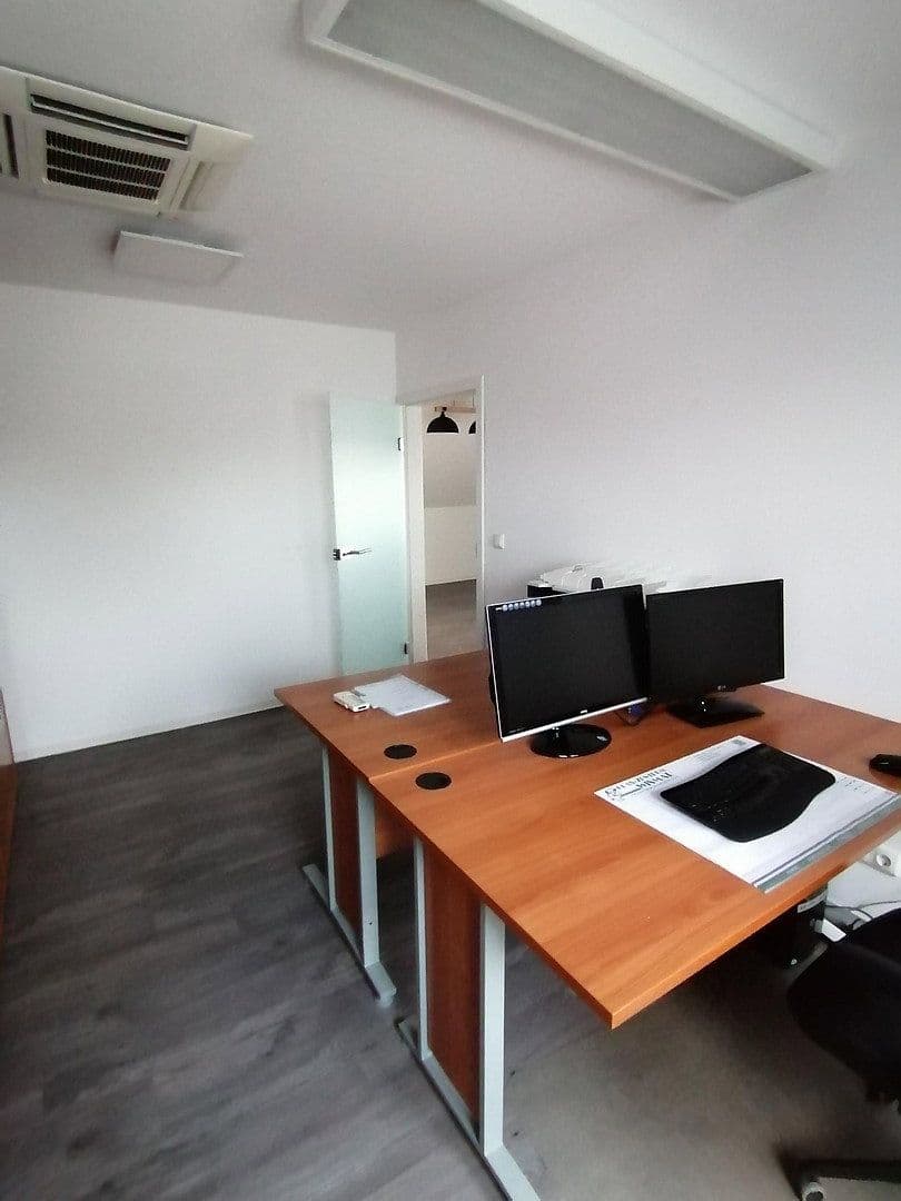 office to rent, 90 m², Satowerstraße 75c, Kritzmow, Mecklenburg-Vorpommern office to rent, 90 m², Satowerstraße 75c, Kritzmow, Mecklenburg-Vorpommern