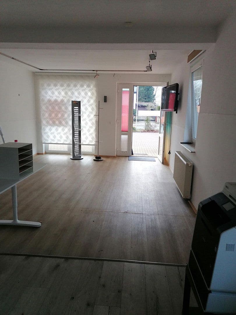 office to rent, 90 m², Satowerstraße 75c, Kritzmow, Mecklenburg-Vorpommern office to rent, 90 m², Satowerstraße 75c, Kritzmow, Mecklenburg-Vorpommern