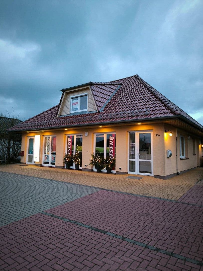 office to rent, 90 m², Satowerstraße 75c, Kritzmow, Mecklenburg-Vorpommern office to rent, 90 m², Satowerstraße 75c, Kritzmow, Mecklenburg-Vorpommern