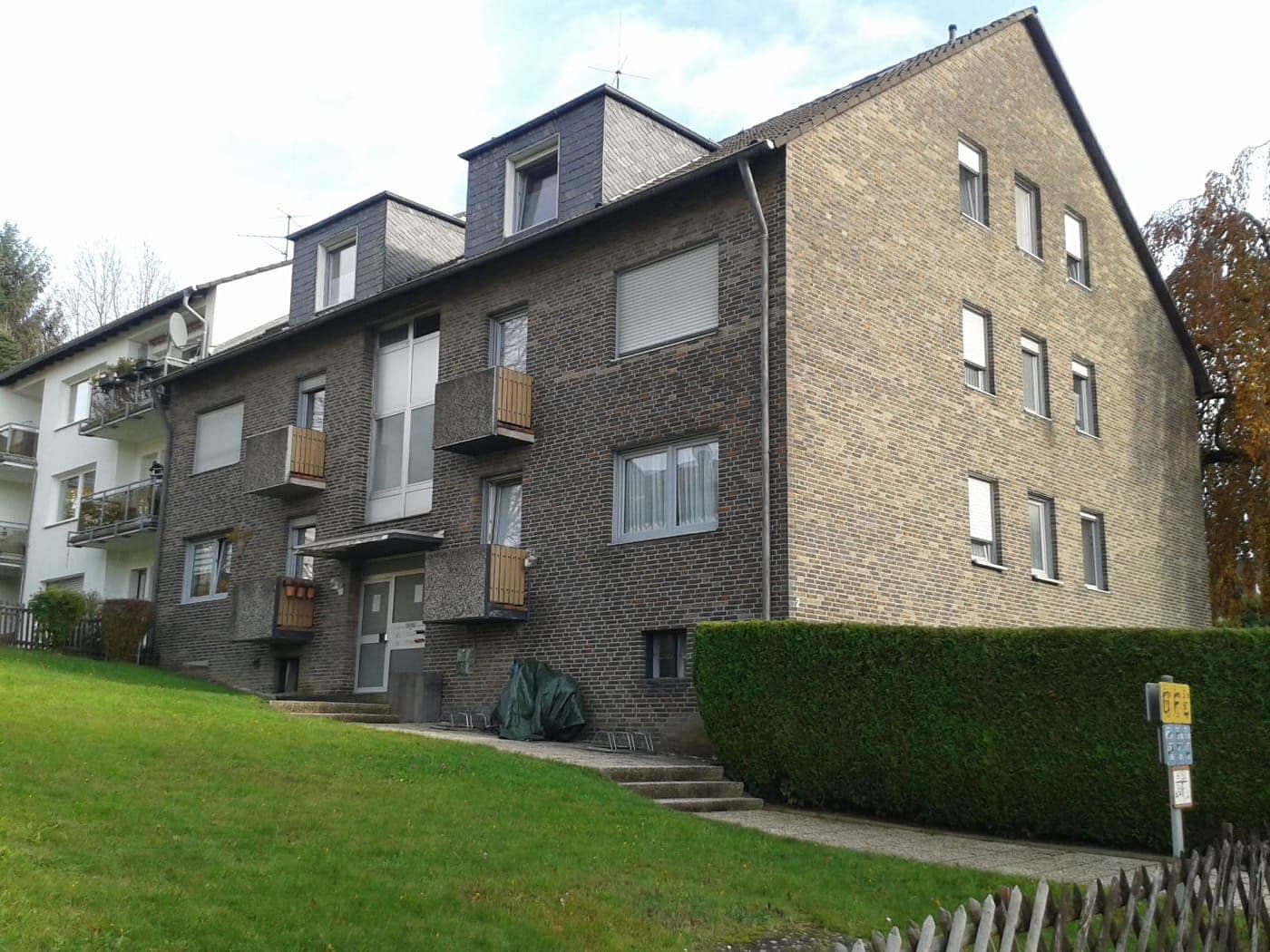 house for sale, 629 m², An der Flosswiese 2, Burscheid, North Rhine-Westphalia house for sale, 629 m², An der Flosswiese 2, Burscheid, North Rhine-Westphalia