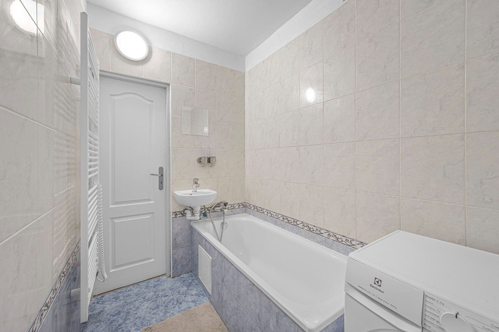 3 bedroom flat to rent, 65 m², Střekovská, Prague, Prague 3 bedroom flat to rent, 65 m², Střekovská, Prague, Prague