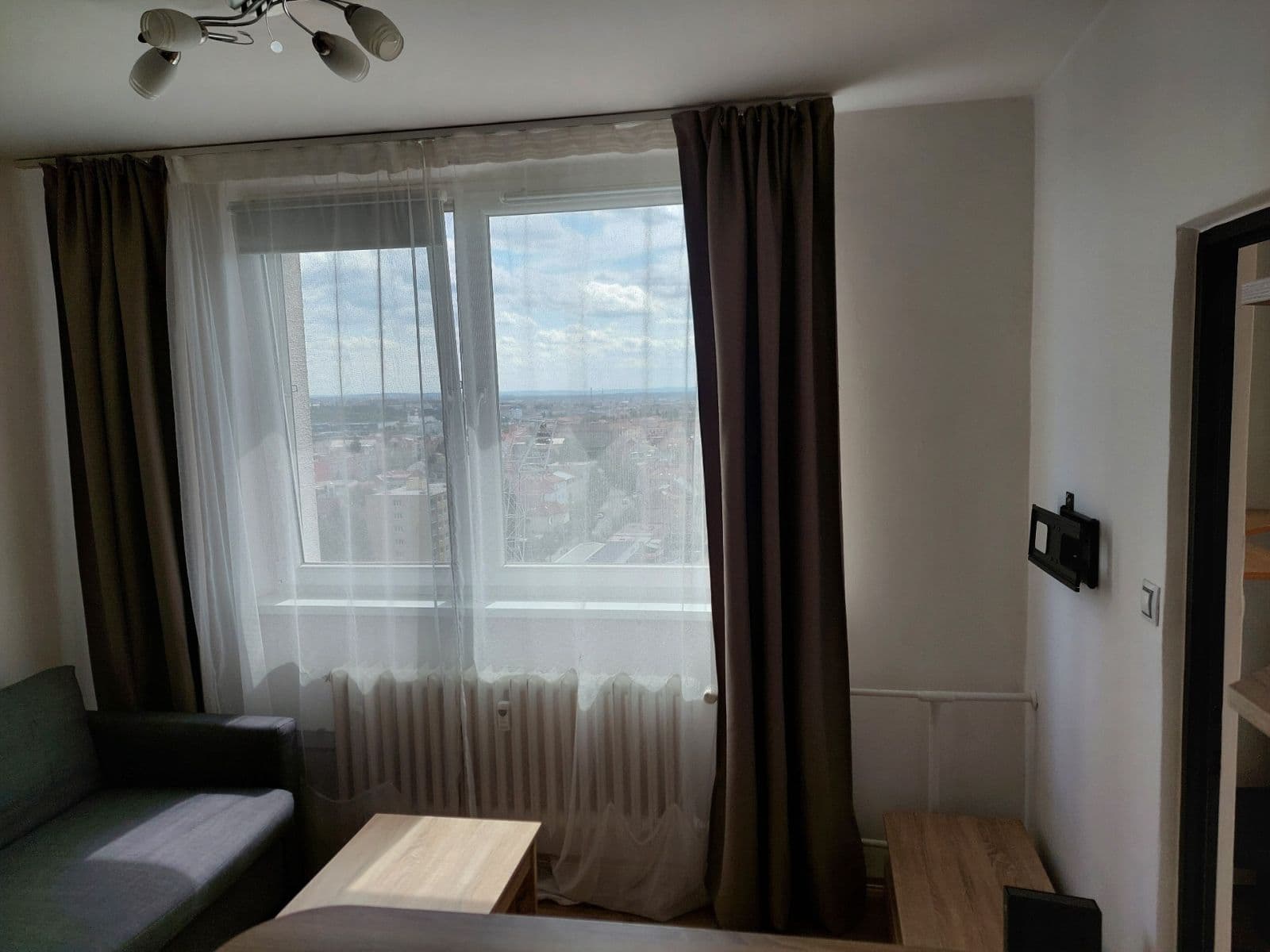 1 bedroom with open-plan kitchen flat to rent, 36 m², Srbská, Brno, Jihomoravský Region 1 bedroom with open-plan kitchen flat to rent, 36 m², Srbská, Brno, Jihomoravský Region