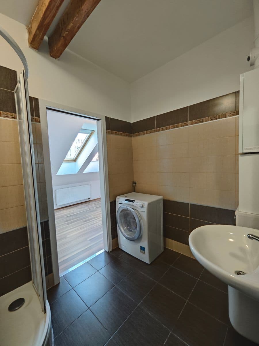 Studio flat for sale, 32 m², V Okruží, Prague, Prague Studio flat for sale, 32 m², V Okruží, Prague, Prague