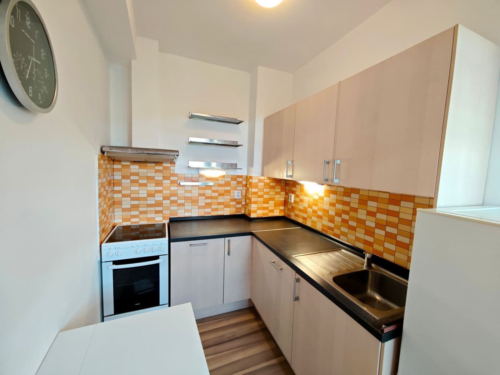 Studio flat for sale, 32 m², V Okruží, Prague, Prague Studio flat for sale, 32 m², V Okruží, Prague, Prague