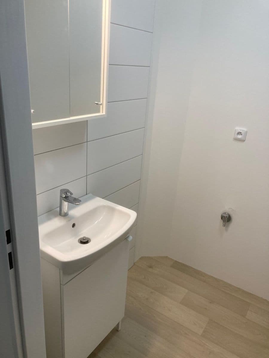 Studio flat to rent, 28 m², Oblouková, Děčín, Ústecký Region Studio flat to rent, 28 m², Oblouková, Děčín, Ústecký Region