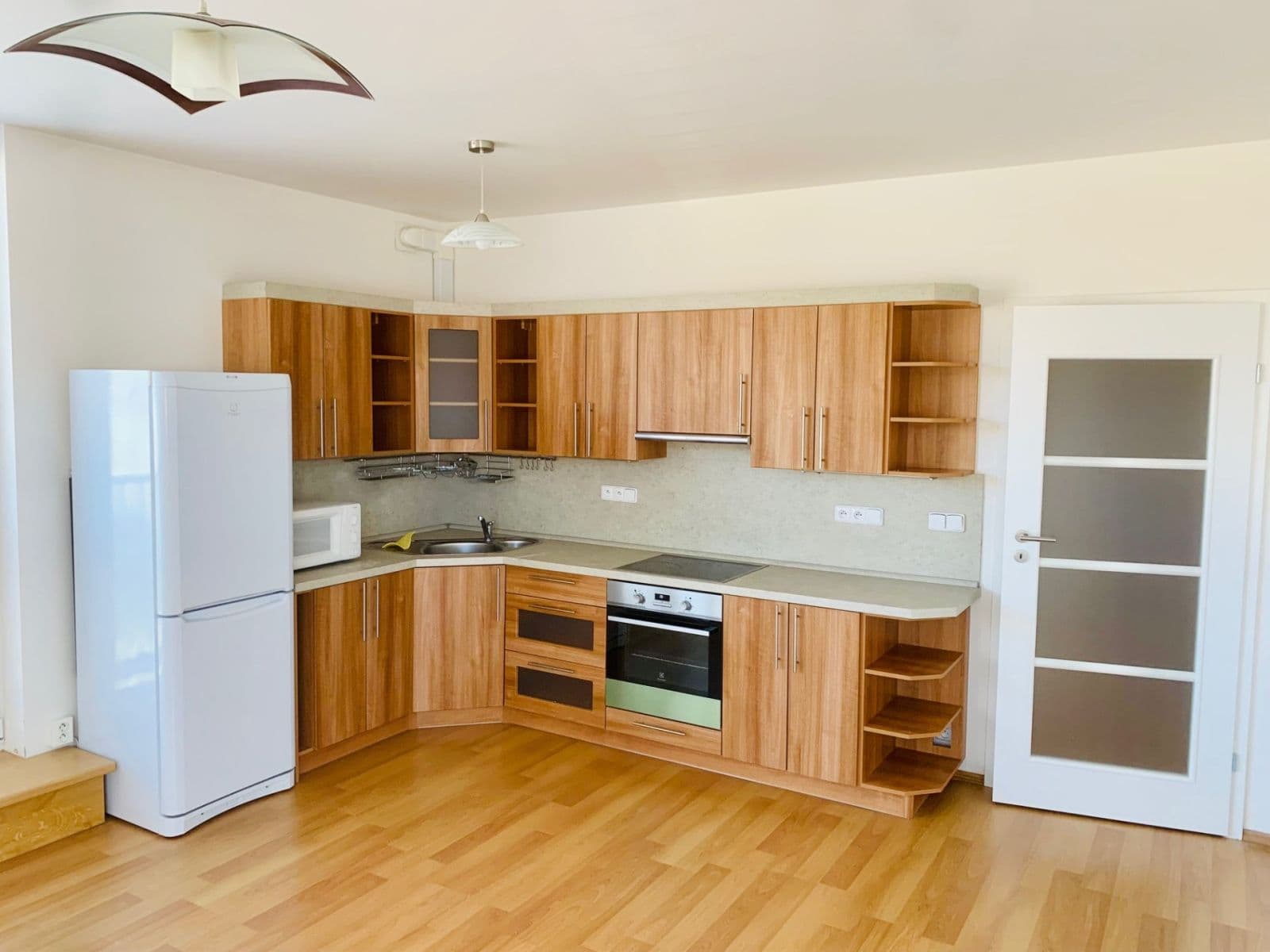 1 bedroom with open-plan kitchen flat to rent, 65 m², Pod Formankou, Prague, Prague 1 bedroom with open-plan kitchen flat to rent, 65 m², Pod Formankou, Prague, Prague
