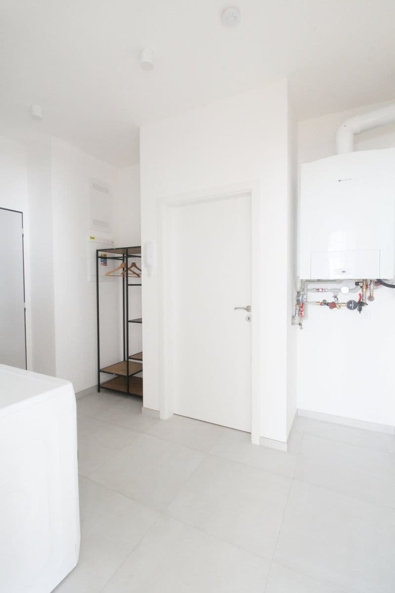2 bedroom with open-plan kitchen flat to rent, 83 m², Nad Rokoskou, Prague, Prague 2 bedroom with open-plan kitchen flat to rent, 83 m², Nad Rokoskou, Prague, Prague