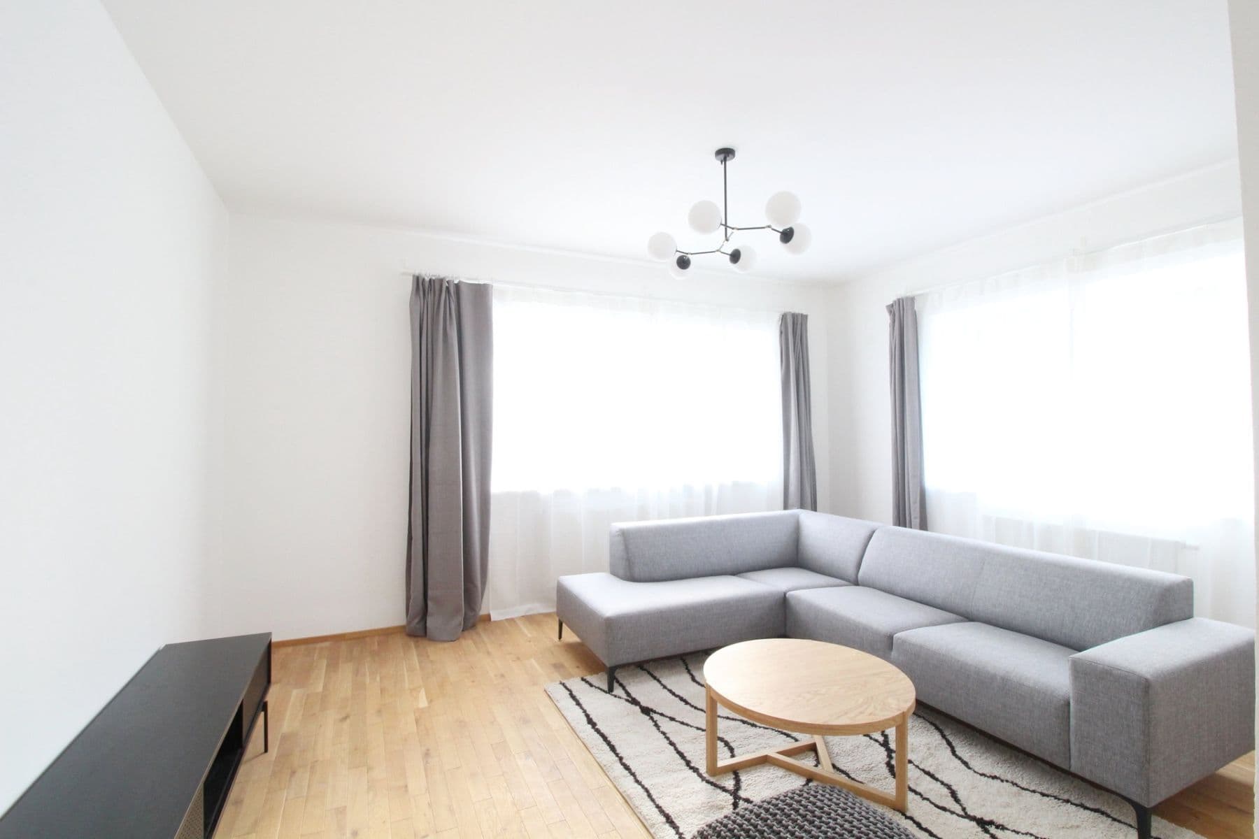 2 bedroom with open-plan kitchen flat to rent, 83 m², Nad Rokoskou, Prague, Prague 2 bedroom with open-plan kitchen flat to rent, 83 m², Nad Rokoskou, Prague, Prague