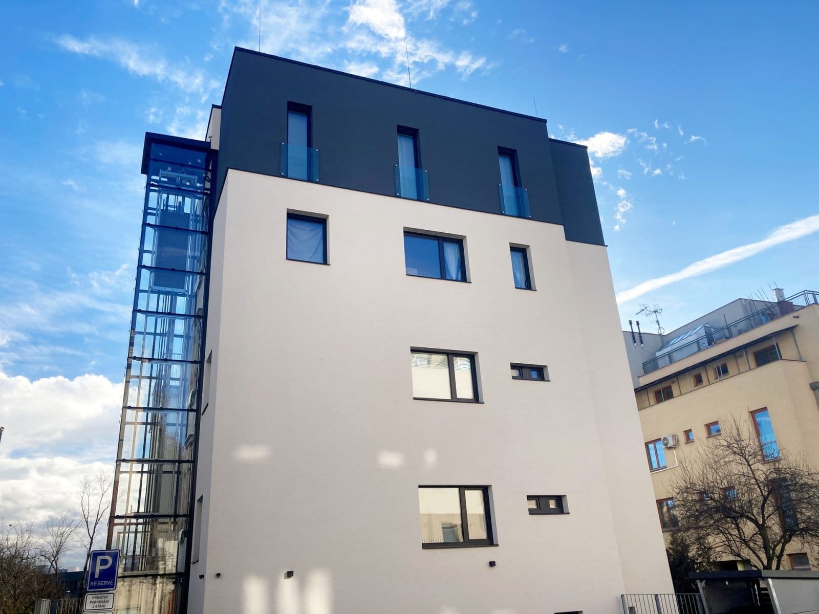 2 bedroom with open-plan kitchen flat to rent, 83 m², Nad Rokoskou, Prague, Prague 2 bedroom with open-plan kitchen flat to rent, 83 m², Nad Rokoskou, Prague, Prague