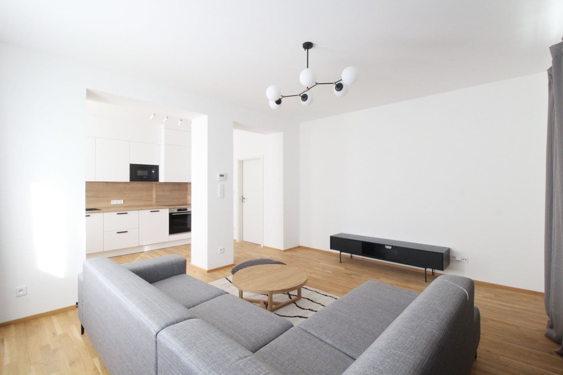 2 bedroom with open-plan kitchen flat to rent, 83 m², Nad Rokoskou, Prague, Prague 2 bedroom with open-plan kitchen flat to rent, 83 m², Nad Rokoskou, Prague, Prague
