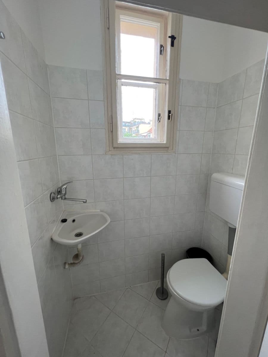 Small studio flat to rent, 30 m², Jaurisova, Prague, Prague Small studio flat to rent, 30 m², Jaurisova, Prague, Prague