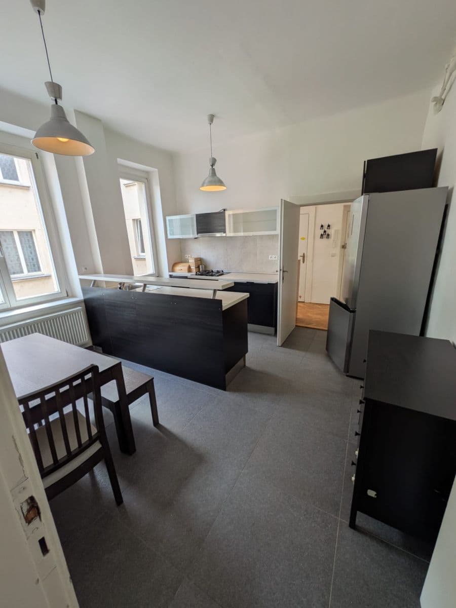 4 bedroom flat to rent, 96 m², Rooseveltova, Prague, Prague 4 bedroom flat to rent, 96 m², Rooseveltova, Prague, Prague