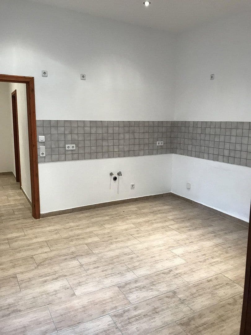 5 bedroom flat to rent, 145 m², Krukenbergstr. 1, Halle, Saxony-Anhalt 5 bedroom flat to rent, 145 m², Krukenbergstr. 1, Halle, Saxony-Anhalt