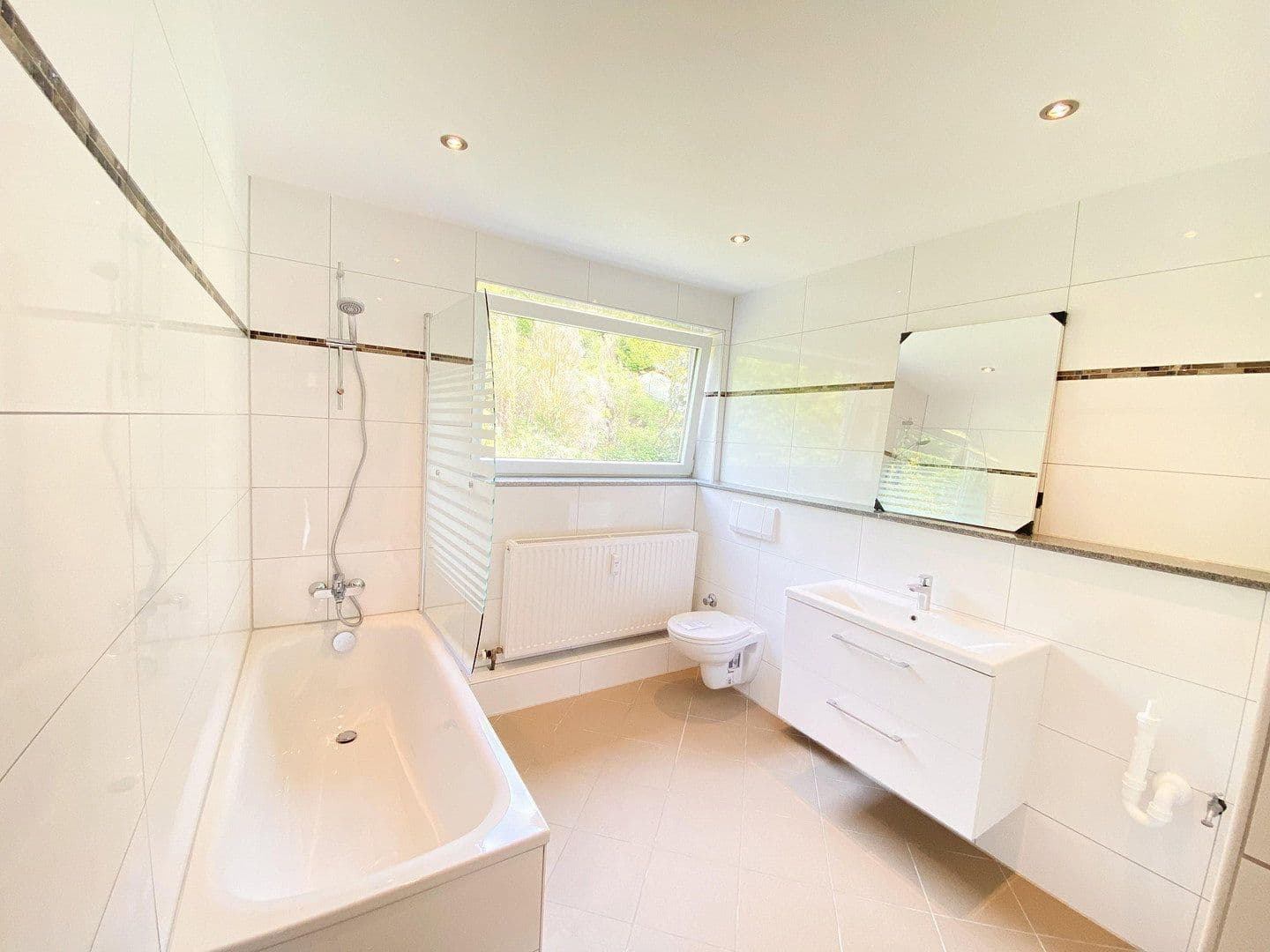 2 bedroom flat to rent, 66 m², Rathelbeckstrasse 350, Düsseldorf, North Rhine-Westphalia 2 bedroom flat to rent, 66 m², Rathelbeckstrasse 350, Düsseldorf, North Rhine-Westphalia
