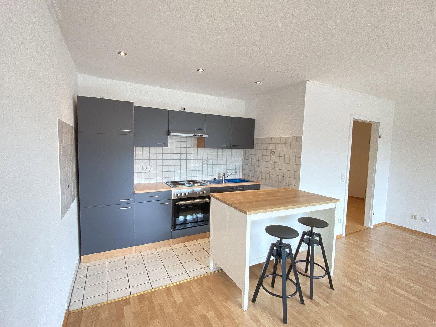 2 bedroom flat to rent, 66 m², Rathelbeckstrasse 350, Düsseldorf, North Rhine-Westphalia 2 bedroom flat to rent, 66 m², Rathelbeckstrasse 350, Düsseldorf, North Rhine-Westphalia