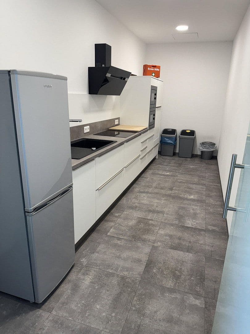 office to rent, 1,100 m², Georg-Schumann-Str. 294, Leipzig, Saxony office to rent, 1,100 m², Georg-Schumann-Str. 294, Leipzig, Saxony